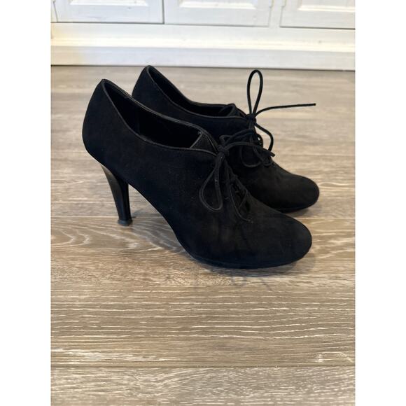 Elegant Black Women's Heels - Picture 1 of 5